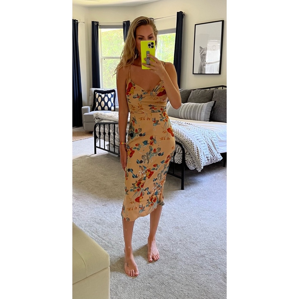 Backless midi dress with tulip hem